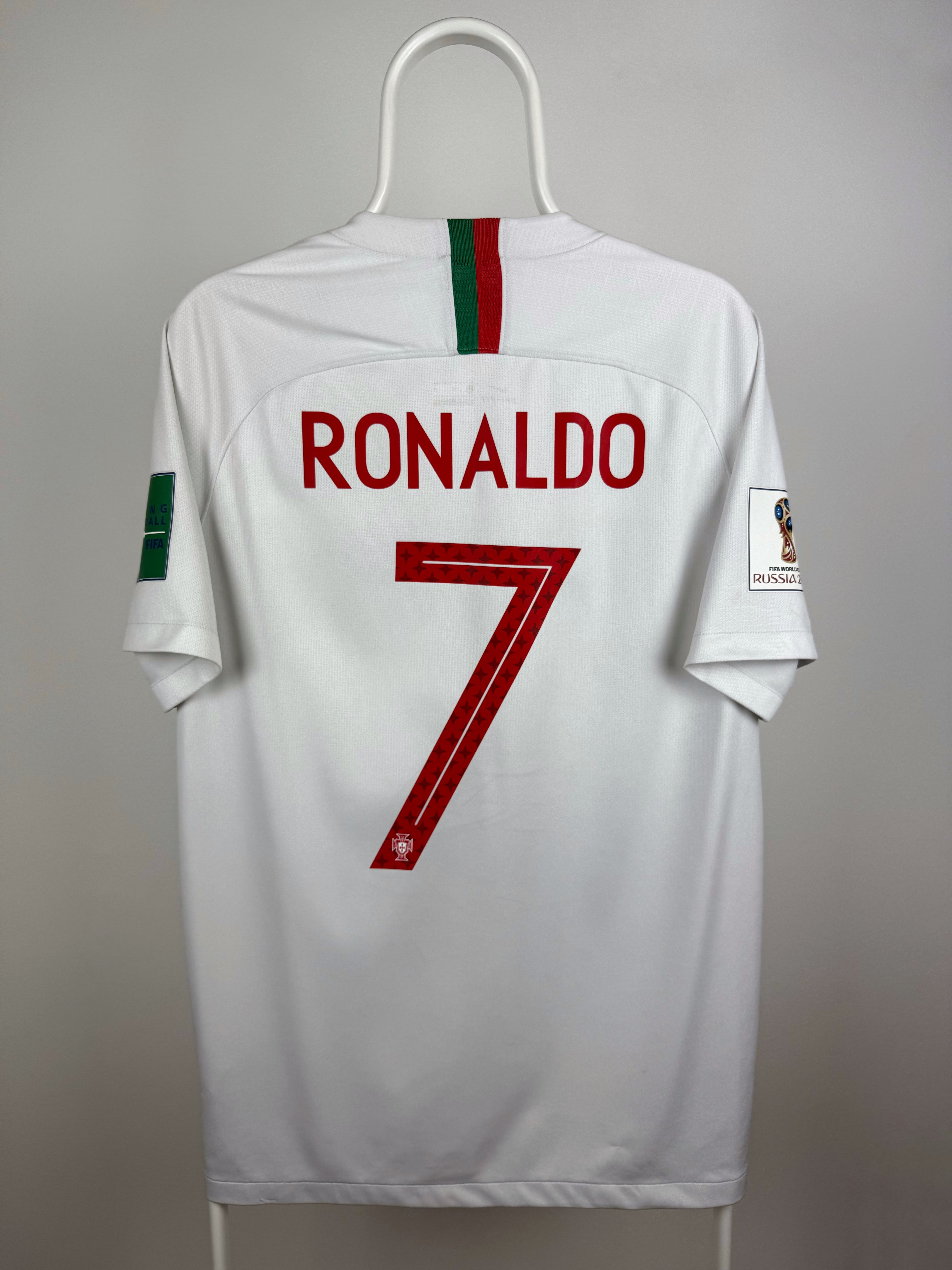 Cristiano Ronaldo - Portugal 2018 udebane trøje L 🇵🇹