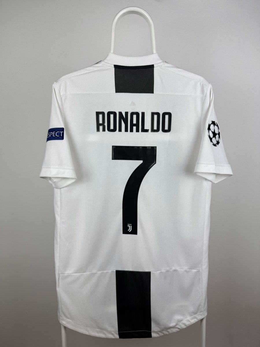 Cristiano Ronaldo - Juventus 2018/19 hjemmebane trøje M AUTHENTIC 🇵🇹 Fodboldshoppen_dk 1