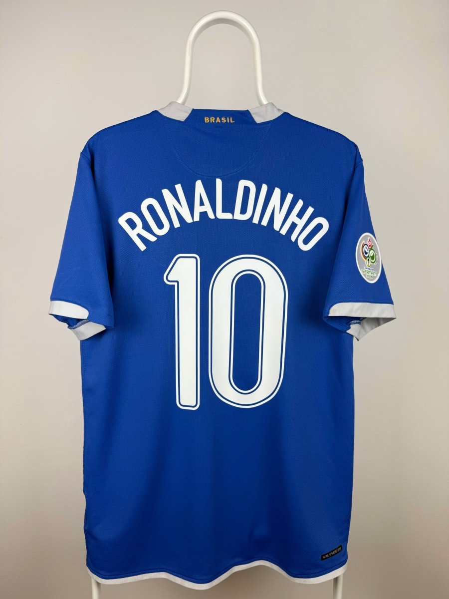 Ronaldinho - Brasilien 2006 udebane trøje L 🇧🇷 Fodboldshoppen_dk 1