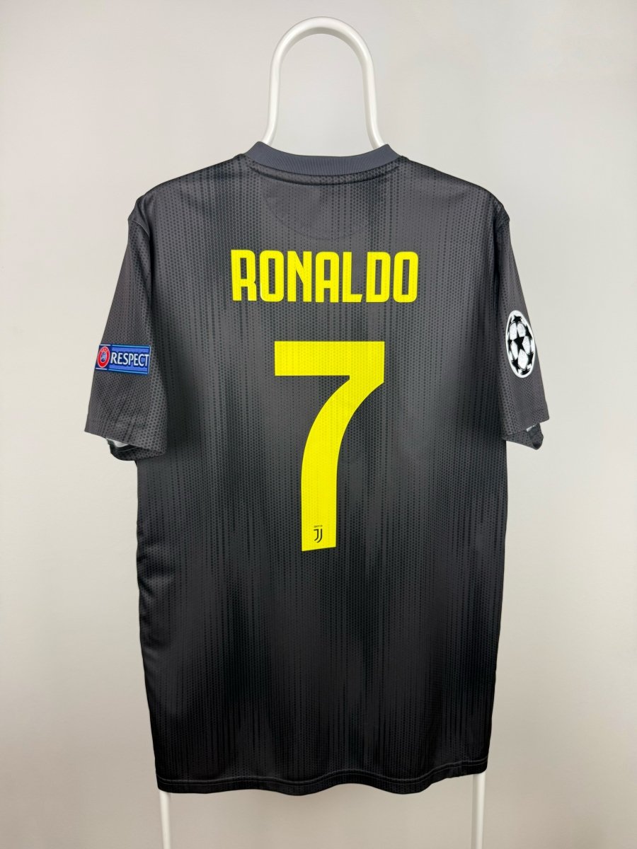 Cristiano Ronaldo - Juventus 2018/19 udebane trøje L 🇵🇹 Fodboldshoppen_dk 1
