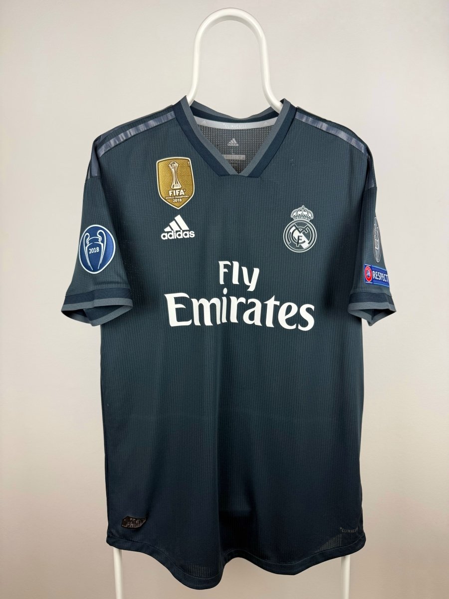 Karim Benzema - Real Madrid 2018/19 udebane trøje L AUTHENTIC 🇫🇷 Fodboldshoppen_dk 2