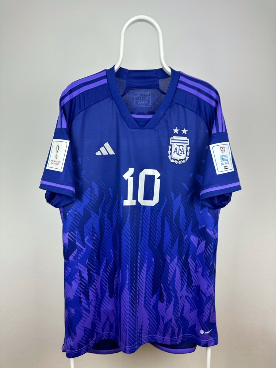 Lionel Messi - Argentina 2022 udebane trøje XL 🇦🇷 Fodboldshoppen_dk 2