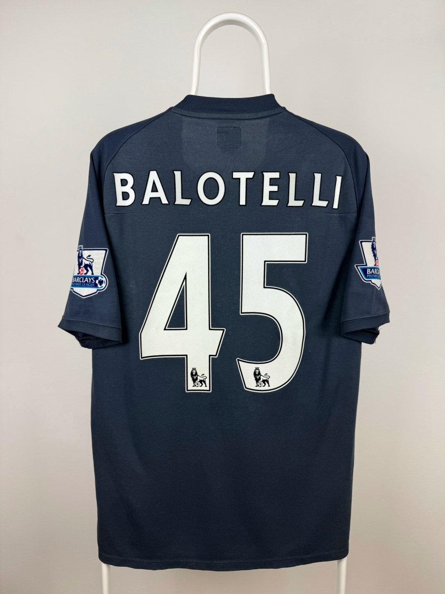 Mario Balotelli - Manchester City 2010/12 udebane trøje M 🇮🇹 Fodboldshoppen_dk 1