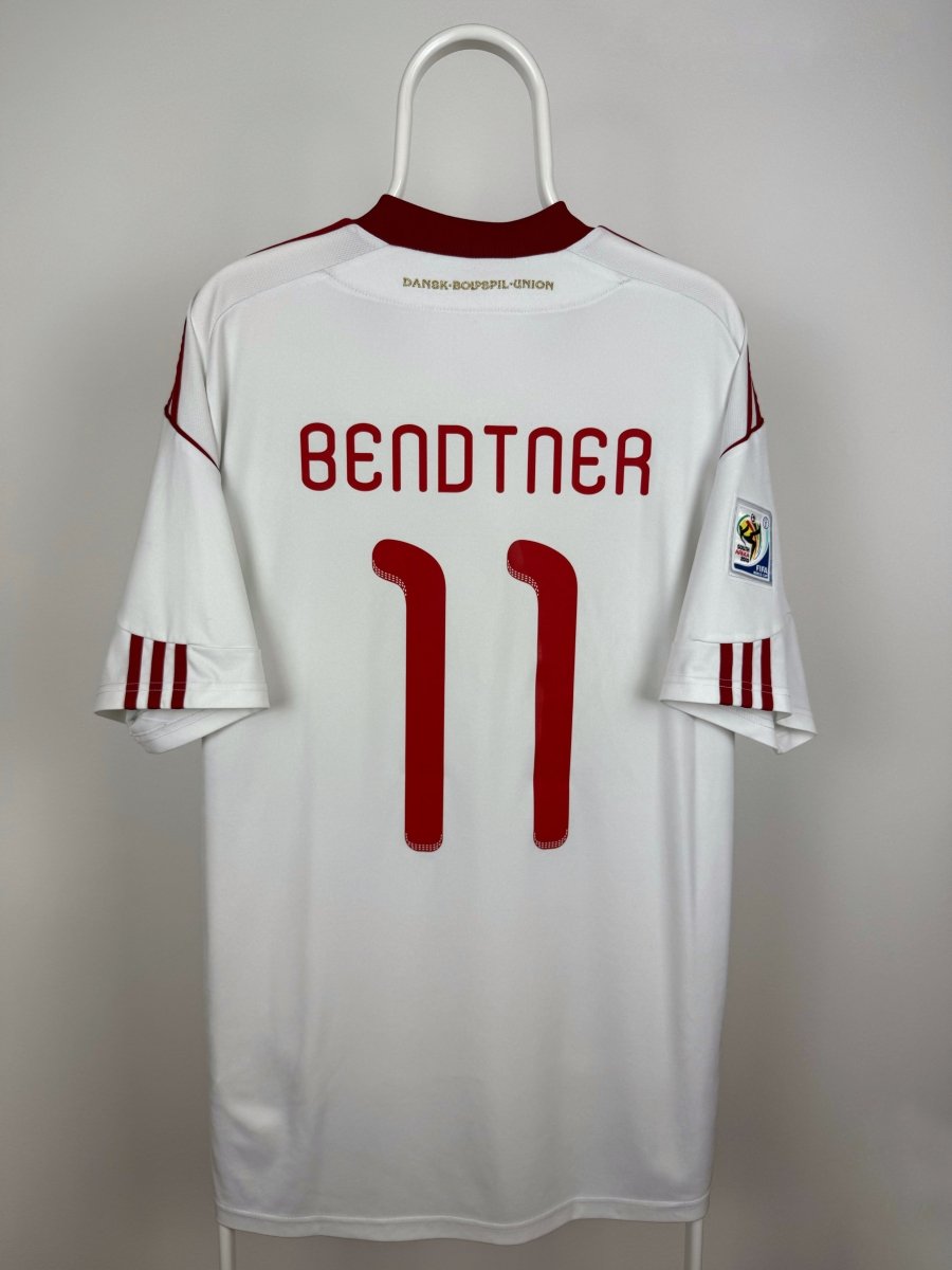 Nicklas Bendtner - Danmark 2010 udebane trøje XL 🇩🇰 Fodboldshoppen_dk 1