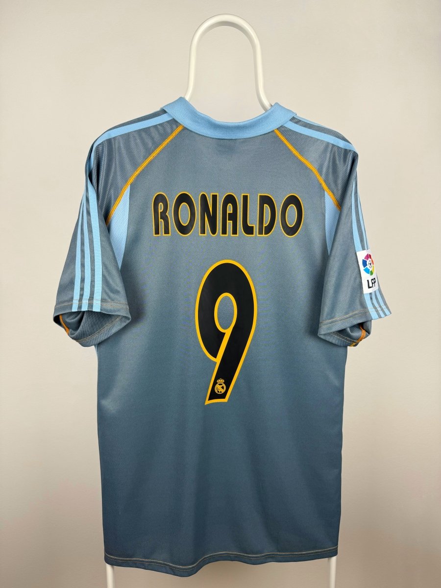 Ronaldo Nazario - Real Madrid 2003/04 udebane trøje M 🇧🇷 Fodboldshoppen_dk 1