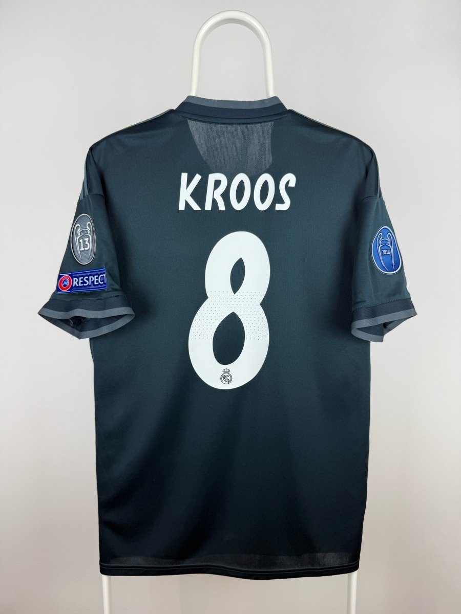 Toni Kroos - Real Madrid 2018/19 udebane trøje M 🇩🇪 Fodboldshoppen_dk 1