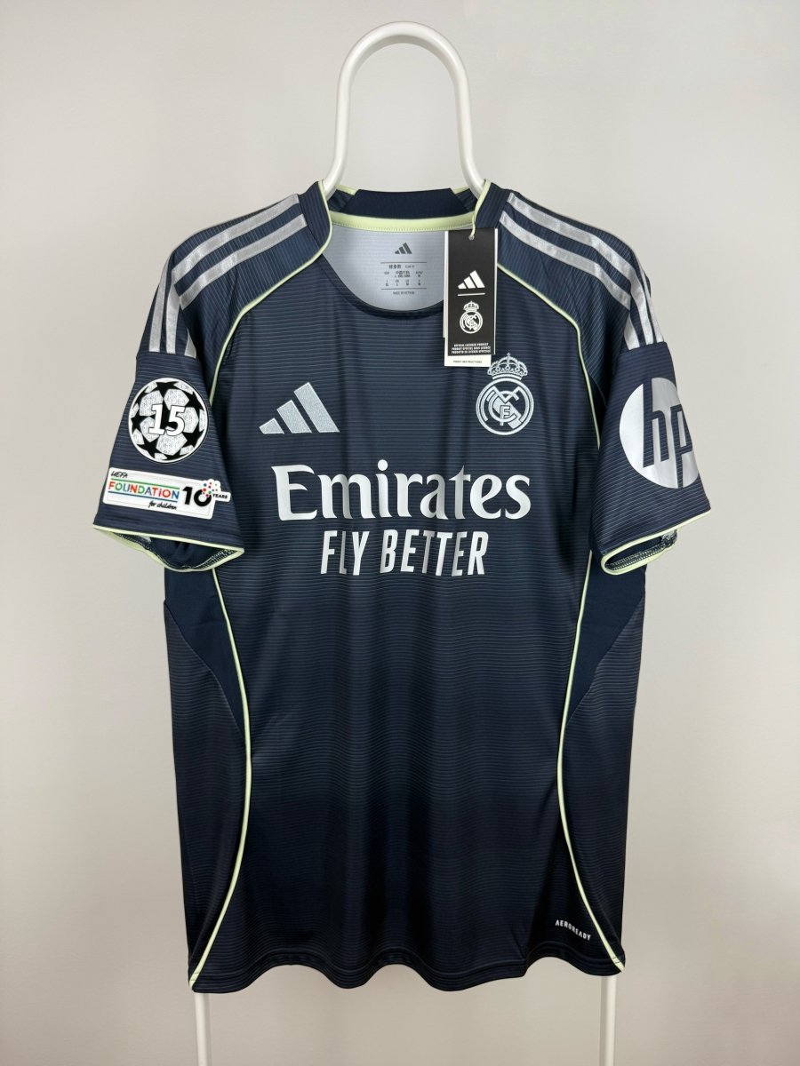 Vinicius Jr. - Real Madrid 2025/26 udebane trøje M 🇧🇷 Fodboldshoppen_dk 2