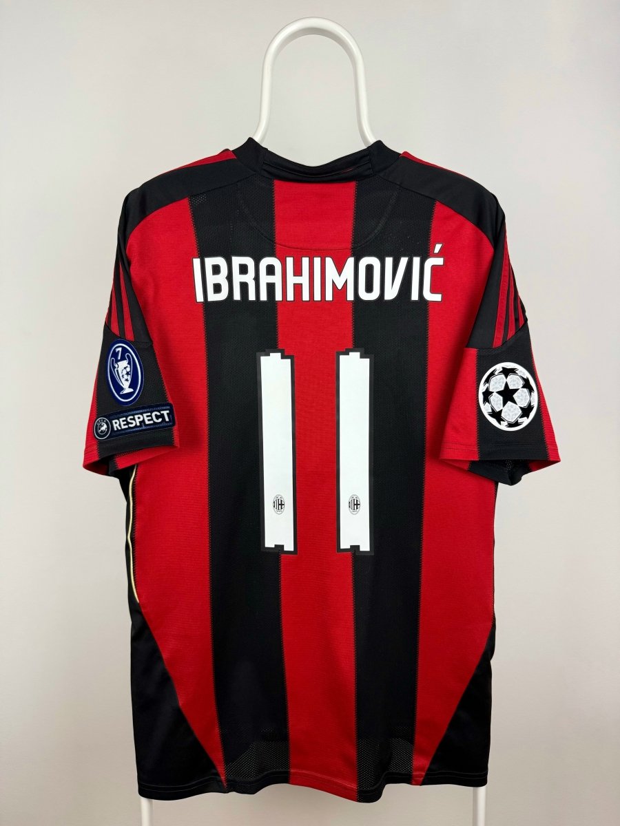 Zlatan Ibrahimovic - AC Milan 2010/11 hjemmebane trøje L 🇸🇪 Fodboldshoppen_dk 1