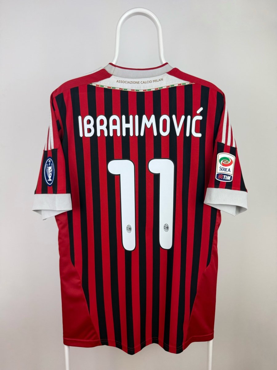 Zlatan Ibrahimovic - AC Milan 2011/12 hjemmebane trøje L 🇸🇪 Fodboldshoppen_dk 1