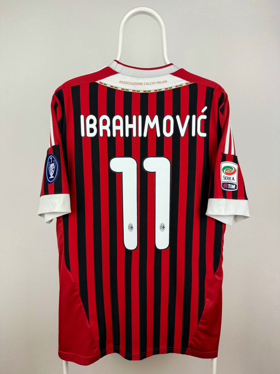 Zlatan Ibrahimovic - AC Milan 2011/12 hjemmebane trøje L 🇸🇪 Fodboldshoppen_dk 1